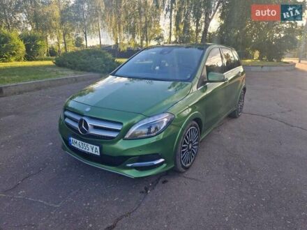 Мерседес Б-класс 2016 в Житомире на Automoto.ua Зеленый Мерседес Б-класс, объемом двигателя 0 л и пробегом 173 тыс. км за 9600 $, фото 1 на Automoto.ua