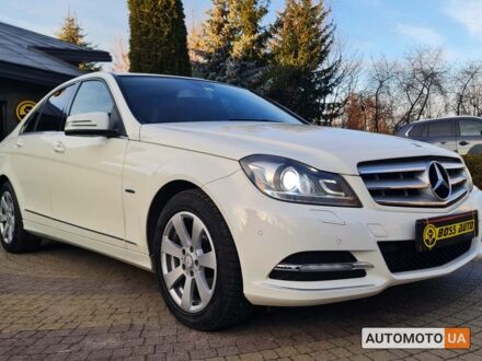 Мерседес Ц 180 2012 в Львове на Automoto.ua Белый Мерседес Ц 180, объемом двигателя 1.8 л и пробегом 251 тыс. км за 12000 $, фото 1 на Automoto.ua