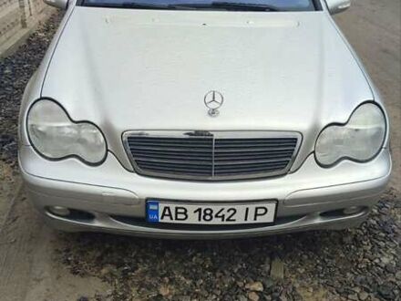 Мерседес Ц 180 2004 в Бершаде на Automoto.ua Серый Мерседес Ц 180, объемом двигателя 1.8 л и пробегом 140 тыс. км за 7000 $, фото 1 на Automoto.ua