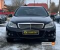 Черный Мерседес Ц 220, объемом двигателя 2.2 л и пробегом 352 тыс. км за 10300 $, фото 1 на Automoto.ua