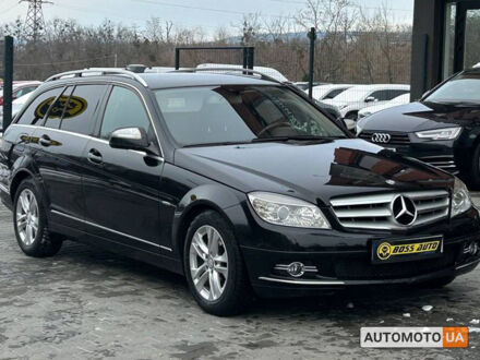Мерседес Ц 220 2008 у Чернівцях на Automoto.ua Чорний Мерседес Ц 220, об'ємом двигуна 2.2 л та пробігом 262 тис. км за 9700 $, фото 1 на Automoto.ua