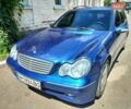 Мерседес Ц 220, объемом двигателя 2.2 л и пробегом 370 тыс. км за 4300 $, фото 1 на Automoto.ua