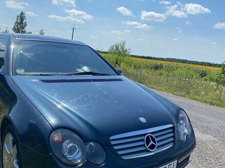Мерседес Ц 220 2003 в Луцке на Automoto.ua Мерседес Ц 220, объемом двигателя 2.2 л и пробегом 265 тыс. км за 5400 $, фото 1 на Automoto.ua