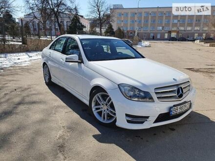 Мерседес Ц 250 2013 в Лисичанске на Automoto.ua Мерседес Ц 250, объемом двигателя 1.8 л и пробегом 139 тыс. км за 14300 $, фото 1 на Automoto.ua
