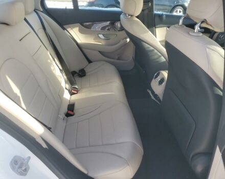 Белый Мерседес Ц 300, объемом двигателя 2 л и пробегом 89 тыс. км за 12500 $, фото 9 на Automoto.ua