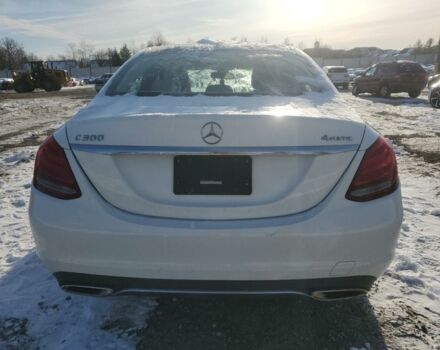 Белый Мерседес Ц 300, объемом двигателя 2 л и пробегом 89 тыс. км за 12500 $, фото 4 на Automoto.ua