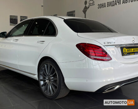 Белый Мерседес Ц 350, объемом двигателя 2 л и пробегом 93 тыс. км за 25500 $, фото 4 на Automoto.ua
