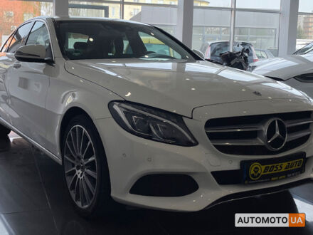 Мерседес Ц 350 2018 в Червонограде на Automoto.ua Белый Мерседес Ц 350, объемом двигателя 2 л и пробегом 93 тыс. км за 25500 $, фото 1 на Automoto.ua