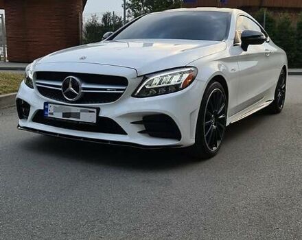 Білий Мерседес C 43 AMG, об'ємом двигуна 3 л та пробігом 10 тис. км за 45000 $, фото 2 на Automoto.ua