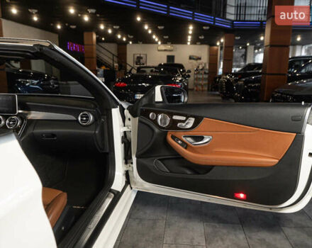 Білий Мерседес Ц-Клас, об'ємом двигуна 1.99 л та пробігом 134 тис. км за 33900 $, фото 45 на Automoto.ua