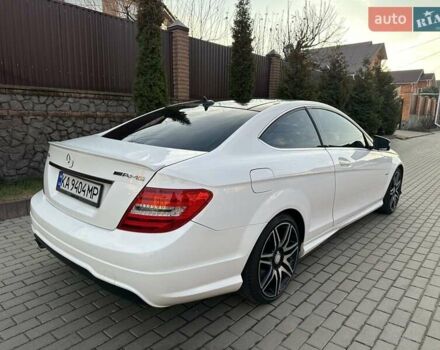 Белый Мерседес Ц-Класс, объемом двигателя 1.8 л и пробегом 178 тыс. км за 11800 $, фото 3 на Automoto.ua