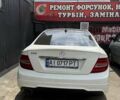 Белый Мерседес Ц-Класс, объемом двигателя 1.8 л и пробегом 135 тыс. км за 8500 $, фото 3 на Automoto.ua