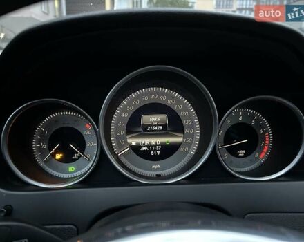 Белый Мерседес Ц-Класс, объемом двигателя 1.8 л и пробегом 215 тыс. км за 12000 $, фото 12 на Automoto.ua
