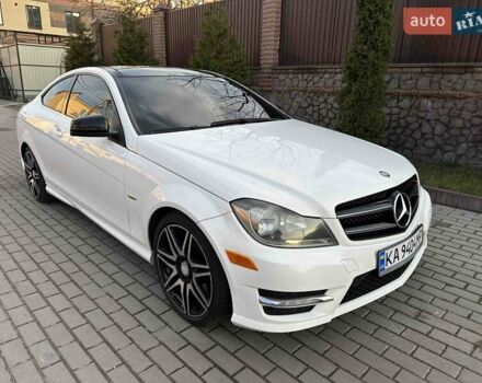 Белый Мерседес Ц-Класс, объемом двигателя 1.8 л и пробегом 178 тыс. км за 11800 $, фото 1 на Automoto.ua