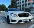 Белый Мерседес Ц-Класс, объемом двигателя 1.8 л и пробегом 178 тыс. км за 13000 $, фото 1 на Automoto.ua