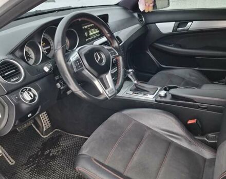 Білий Мерседес Ц-Клас, об'ємом двигуна 1.8 л та пробігом 176 тис. км за 11300 $, фото 8 на Automoto.ua