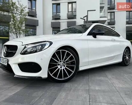 Белый Мерседес Ц-Класс, объемом двигателя 1.99 л и пробегом 135 тыс. км за 28500 $, фото 1 на Automoto.ua