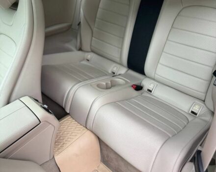 Білий Мерседес Ц-Клас, об'ємом двигуна 2 л та пробігом 154 тис. км за 23500 $, фото 6 на Automoto.ua