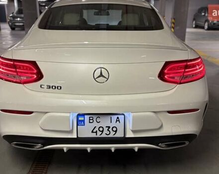 Белый Мерседес Ц-Класс, объемом двигателя 1.99 л и пробегом 105 тыс. км за 26500 $, фото 7 на Automoto.ua
