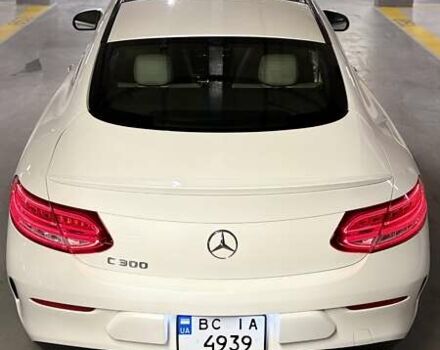Белый Мерседес Ц-Класс, объемом двигателя 1.99 л и пробегом 105 тыс. км за 26500 $, фото 6 на Automoto.ua