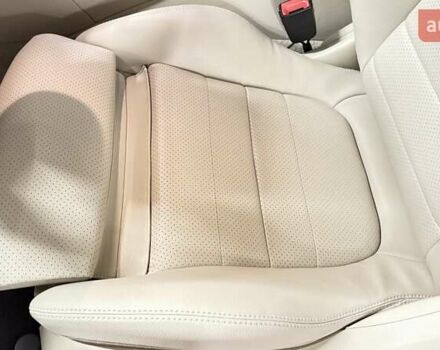 Белый Мерседес Ц-Класс, объемом двигателя 1.99 л и пробегом 105 тыс. км за 26500 $, фото 27 на Automoto.ua