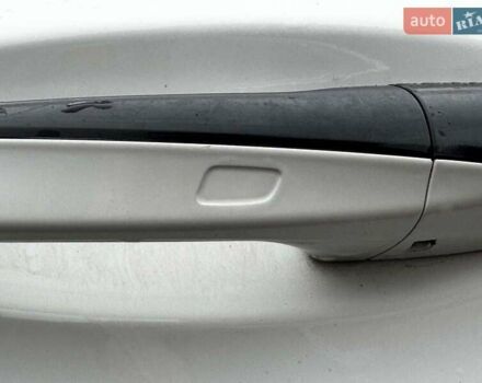 Білий Мерседес Ц-Клас, об'ємом двигуна 3 л та пробігом 88 тис. км за 30740 $, фото 21 на Automoto.ua