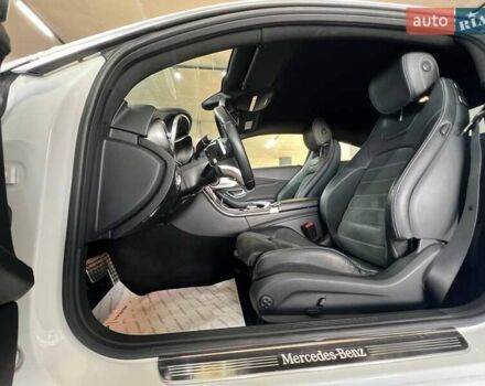 Белый Мерседес Ц-Класс, объемом двигателя 1.99 л и пробегом 150 тыс. км за 23500 $, фото 32 на Automoto.ua