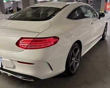 Белый Мерседес Ц-Класс, объемом двигателя 1.99 л и пробегом 105 тыс. км за 26500 $, фото 4 на Automoto.ua