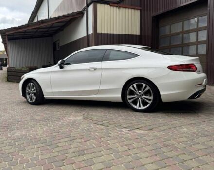 Білий Мерседес Ц-Клас, об'ємом двигуна 2 л та пробігом 154 тис. км за 23500 $, фото 2 на Automoto.ua