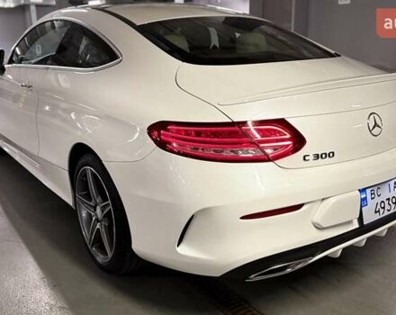 Белый Мерседес Ц-Класс, объемом двигателя 1.99 л и пробегом 105 тыс. км за 26500 $, фото 5 на Automoto.ua
