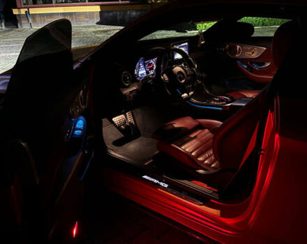 Белый Мерседес Ц-Класс, объемом двигателя 3 л и пробегом 95 тыс. км за 34990 $, фото 9 на Automoto.ua