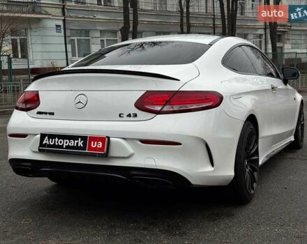 Білий Мерседес Ц-Клас, об'ємом двигуна 3 л та пробігом 88 тис. км за 30740 $, фото 14 на Automoto.ua