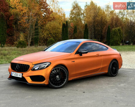 Белый Мерседес Ц-Класс, объемом двигателя 3 л и пробегом 95 тыс. км за 34990 $, фото 2 на Automoto.ua