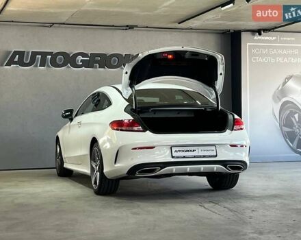 Белый Мерседес Ц-Класс, объемом двигателя 1.99 л и пробегом 150 тыс. км за 23500 $, фото 6 на Automoto.ua