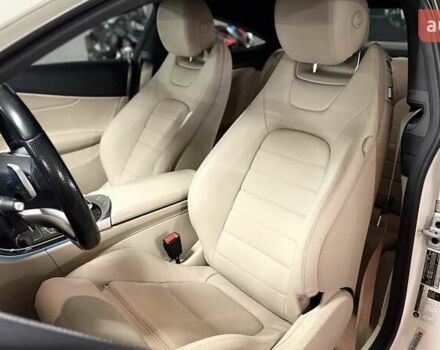 Белый Мерседес Ц-Класс, объемом двигателя 1.99 л и пробегом 105 тыс. км за 26500 $, фото 15 на Automoto.ua