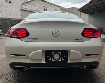 Білий Мерседес Ц-Клас, об'ємом двигуна 2 л та пробігом 154 тис. км за 23500 $, фото 3 на Automoto.ua