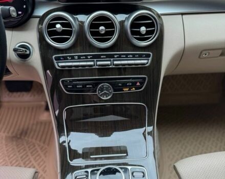 Білий Мерседес Ц-Клас, об'ємом двигуна 2 л та пробігом 154 тис. км за 23500 $, фото 4 на Automoto.ua