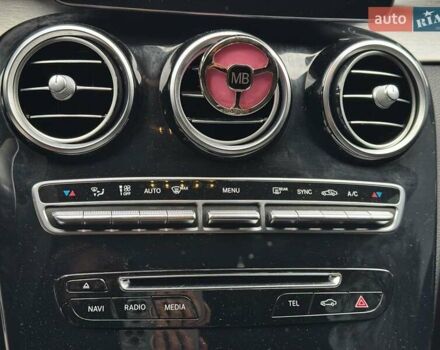 Білий Мерседес Ц-Клас, об'ємом двигуна 3 л та пробігом 88 тис. км за 30740 $, фото 30 на Automoto.ua