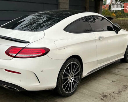 Белый Мерседес Ц-Класс, объемом двигателя 1.99 л и пробегом 135 тыс. км за 28500 $, фото 8 на Automoto.ua