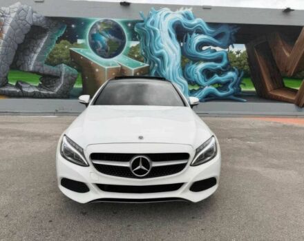 Белый Мерседес Ц-Класс, объемом двигателя 2 л и пробегом 68 тыс. км за 11000 $, фото 1 на Automoto.ua