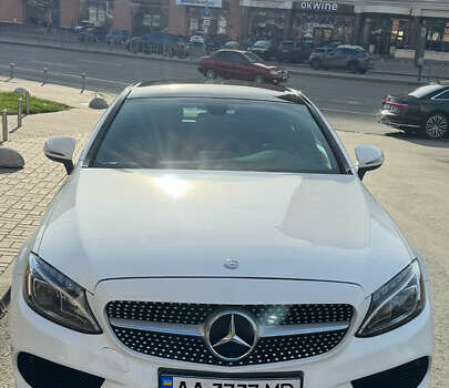 Белый Мерседес Ц-Класс, объемом двигателя 1.99 л и пробегом 120 тыс. км за 37210 $, фото 7 на Automoto.ua