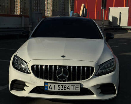 Белый Мерседес Ц-Класс, объемом двигателя 1.95 л и пробегом 103 тыс. км за 39999 $, фото 1 на Automoto.ua