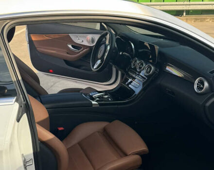 Белый Мерседес Ц-Класс, объемом двигателя 1.95 л и пробегом 103 тыс. км за 39999 $, фото 20 на Automoto.ua