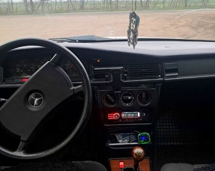 Белый Мерседес Ц-Класс, объемом двигателя 2 л и пробегом 0 тыс. км за 1800 $, фото 2 на Automoto.ua