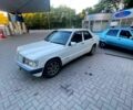 Білий Мерседес Ц-Клас, об'ємом двигуна 2 л та пробігом 320 тис. км за 1450 $, фото 1 на Automoto.ua