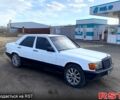 Белый Мерседес Ц-Класс, объемом двигателя 20 л и пробегом 255 тыс. км за 1400 $, фото 1 на Automoto.ua