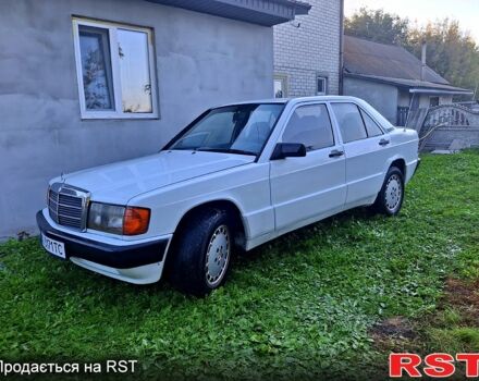 Белый Мерседес Ц-Класс, объемом двигателя 2 л и пробегом 240 тыс. км за 1999 $, фото 2 на Automoto.ua