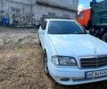 Білий Мерседес Ц-Клас, об'ємом двигуна 2 л та пробігом 200 тис. км за 2100 $, фото 5 на Automoto.ua