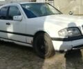 Білий Мерседес Ц-Клас, об'ємом двигуна 1.8 л та пробігом 320 тис. км за 1150 $, фото 1 на Automoto.ua