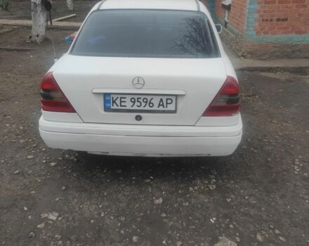 Білий Мерседес Ц-Клас, об'ємом двигуна 1.8 л та пробігом 30 тис. км за 1894 $, фото 2 на Automoto.ua